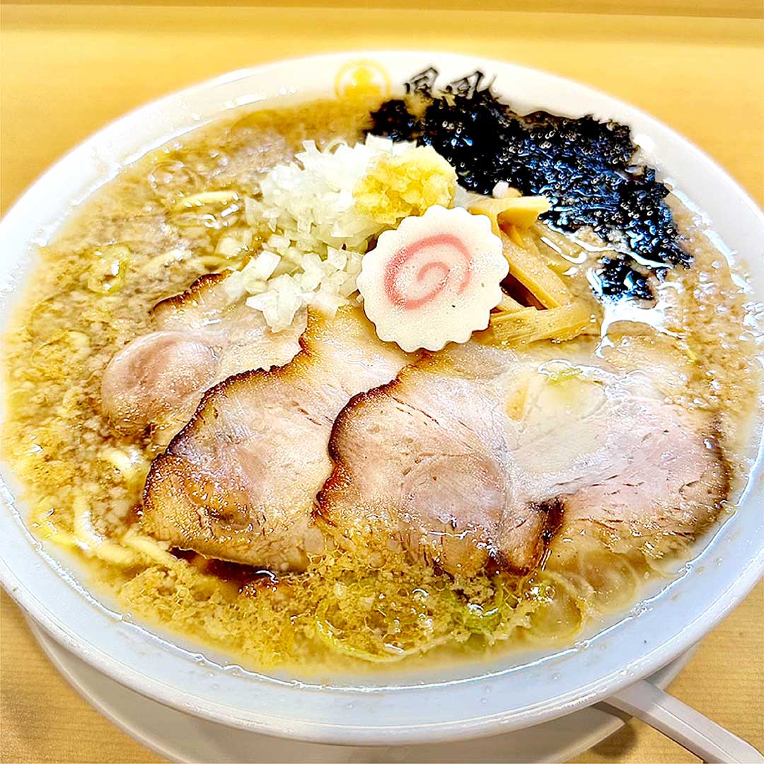 鳳凰（ほうおう） 長岡しょうが醤油ラーメン